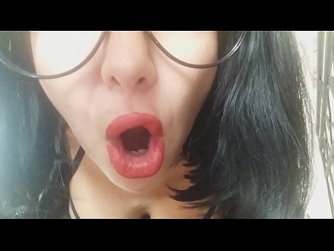 ❤️ ハニー、義理の母が今日は学校に行かせてくれないの...。って、そんなことあるわけないだろ...。 上質なセックス ❌️❤